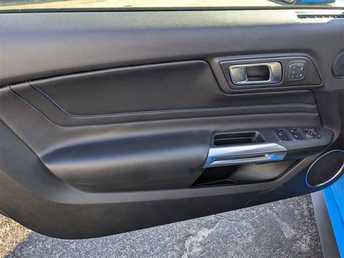 Used 2022 Ford Mustang GT Premium w/ Equipment Group 401A image 10