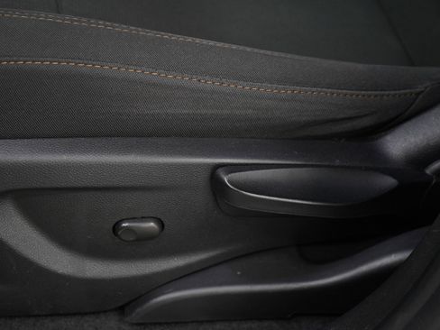 Used 2020 Chevrolet Trax LS FWD image 23