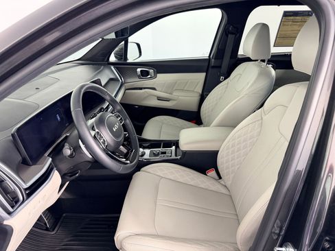 Used 2025 Kia Sorento SX Prestige image 4