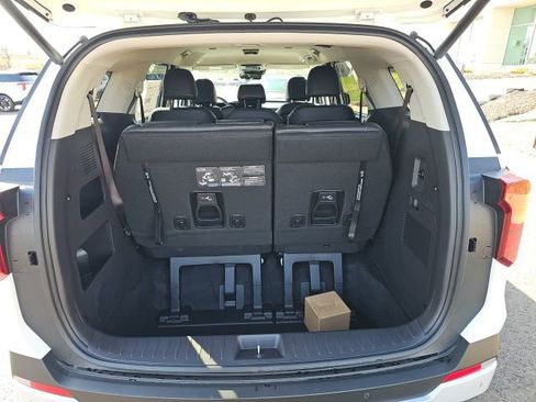 New 2026 Kia Carnival EX FWD image 29