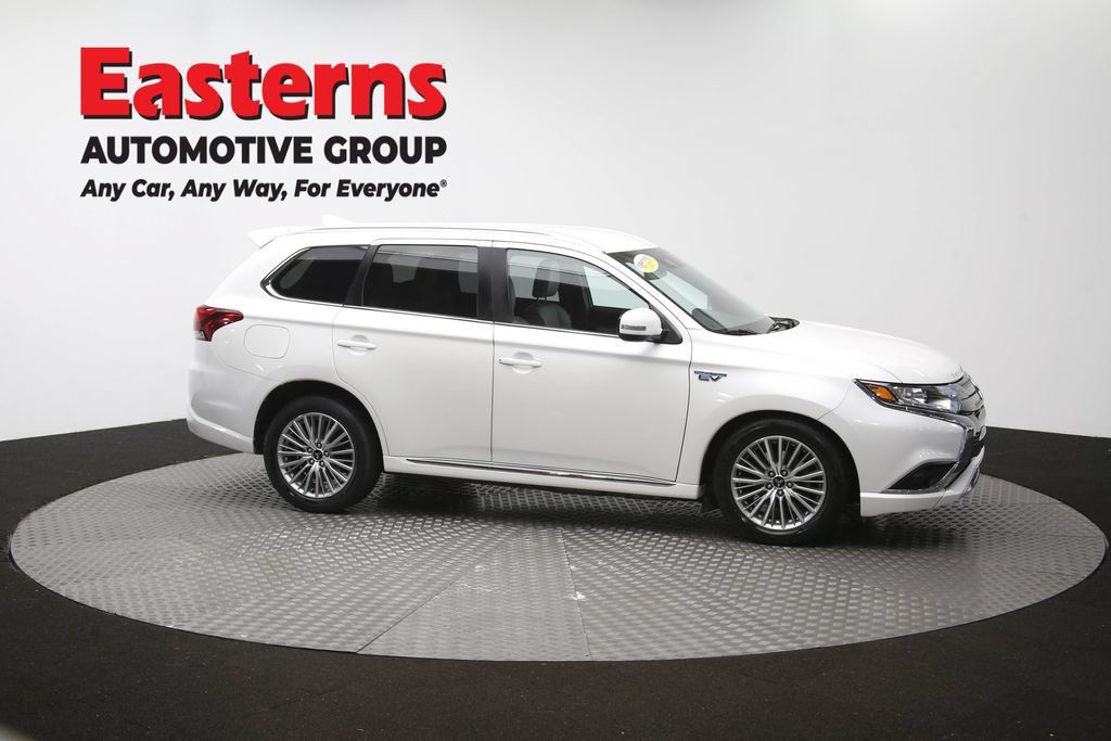 Used 2020 Mitsubishi Outlander SEL AWD/4WD image 48