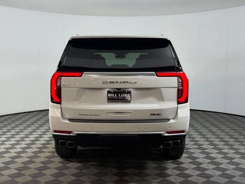 Used 2025 GMC Yukon XL Denali AWD/4WD image 7