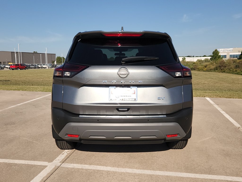 Used 2023 Nissan Rogue SV w/ SV Premium B Package FWD image 6