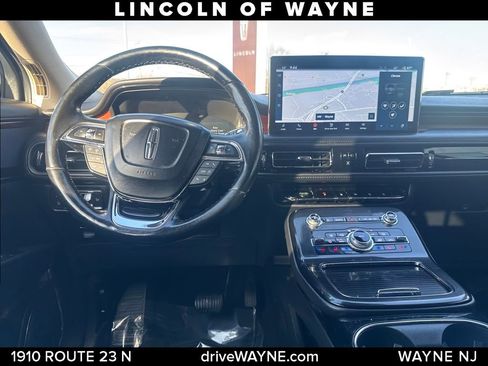 Certified 2022 Lincoln Nautilus Reserve image 24