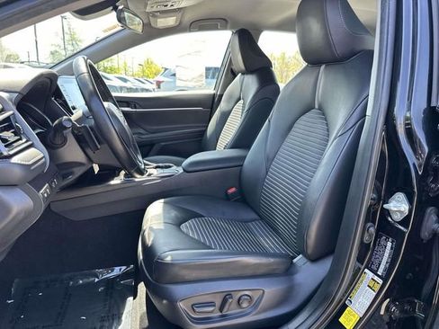 Used 2023 Toyota Camry SE image 13