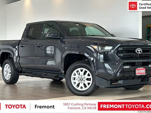 Certified 2025 Toyota Tacoma SR5 image 1