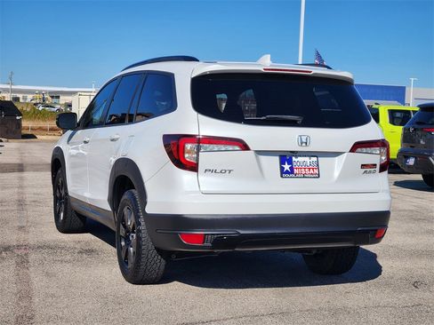 Used 2022 Honda Pilot TrailSport image 4