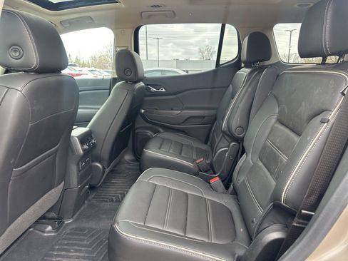 Used 2022 GMC Acadia Denali w/ Denali Ultimate Package image 22