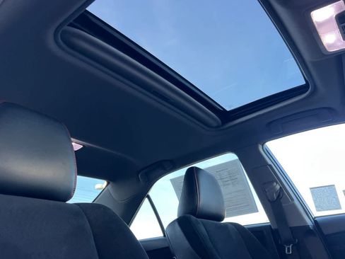 Used 2015 Toyota Camry XSE w/ Advanced Technology Package image 17