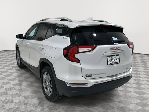 Used 2024 GMC Terrain SLT w/ Tech Package image 3