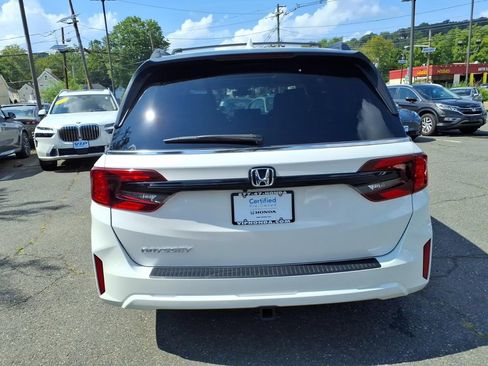 Certified 2025 Honda Odyssey EX-L image 6