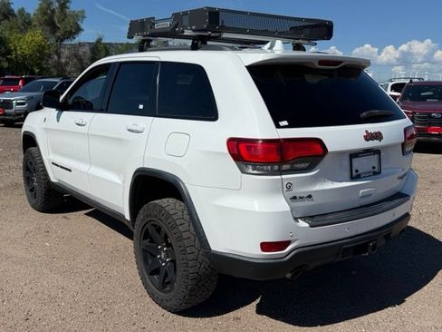 Used 2017 Jeep Grand Cherokee Trailhawk AWD/4WD image 3