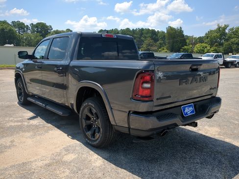 New 2026 RAM 1500 Big Horn AWD/4WD image 5