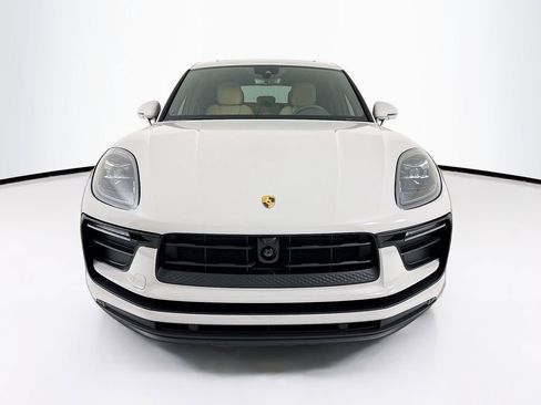 New 2026 Porsche Macan image 6