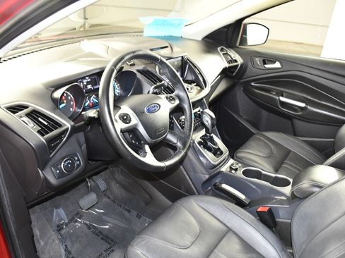 Used 2013 Ford Escape Titanium w/ Parking Technology Pkg AWD/4WD image 2