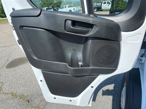New 2025 RAM ProMaster 2500 image 17