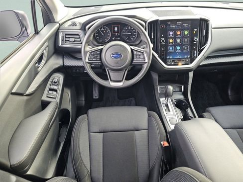Used 2024 Subaru Ascent Premium w/ Convenience Package image 4