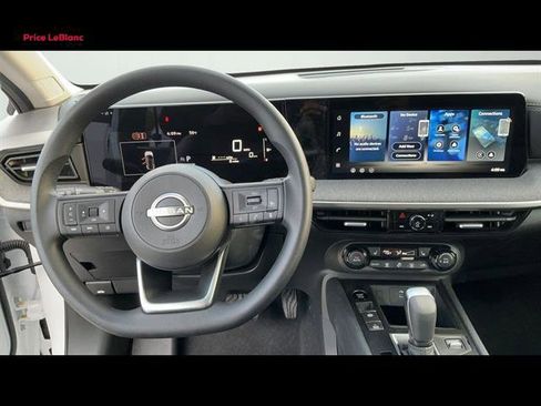 New 2026 Nissan Kicks SV w/ SV Premium Package FWD image 29