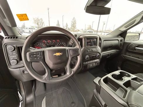 Used 2025 Chevrolet Silverado 1500 Custom image 25