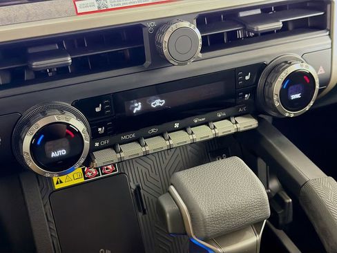 New 2026 Toyota Tacoma 4x4 Double Cab Hybrid image 15