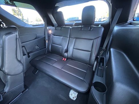 Used 2023 Ford Explorer ST-Line AWD/4WD image 36