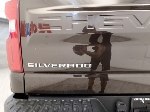 Used 2019 Chevrolet Silverado 1500 RST AWD/4WD image 24
