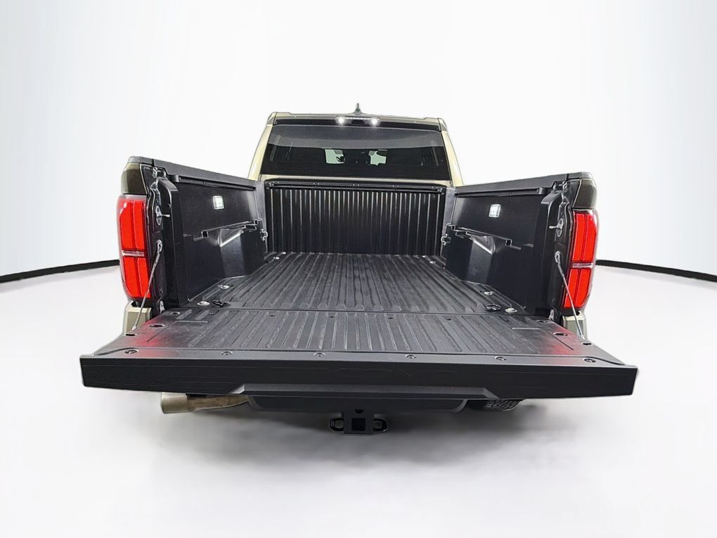 Used 2025 Toyota Tacoma TRD Off-Road AWD/4WD image 24