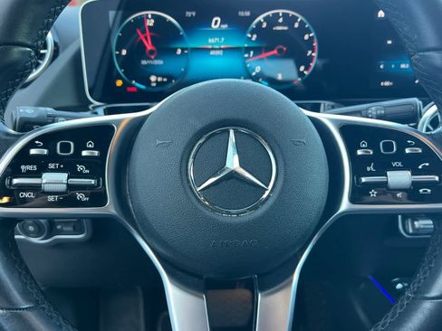 Used 2021 Mercedes-Benz GLA 250 4MATIC image 26