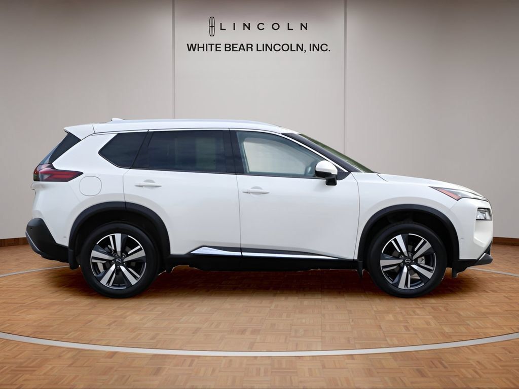 Used 2023 Nissan Rogue SL w/ SL Premium Package AWD/4WD image 4