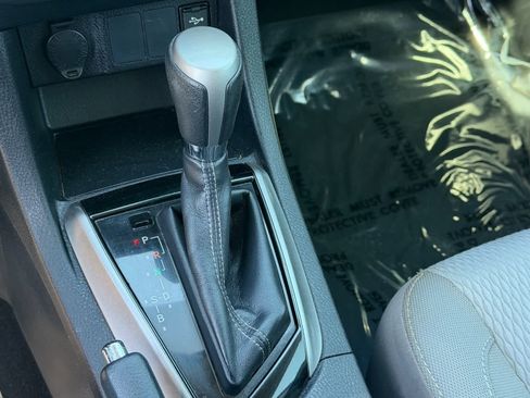 Used 2016 Toyota Corolla LE image 26