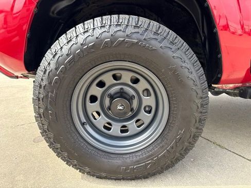 Certified 2023 Toyota Tacoma SR AWD/4WD image 6