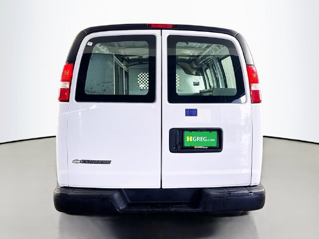 Used 2017 Chevrolet Express 2500 RWD image 8