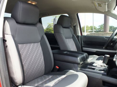 Used 2021 Toyota Tundra SR5 w/ SR5 Upgrade Package RWD image 21