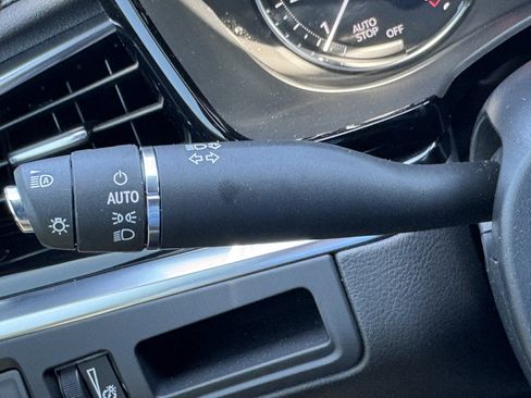 New 2025 Cadillac XT6 Luxury image 27