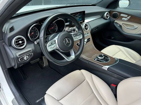 Used 2019 Mercedes-Benz C 300 4MATIC Sedan image 4