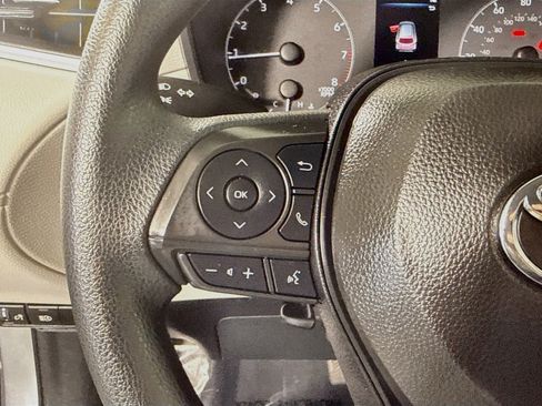 Used 2024 Toyota Corolla Cross L FWD image 14