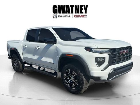 Used 2024 GMC Canyon AT4 w/ AT4 Premium Package AWD/4WD image 3