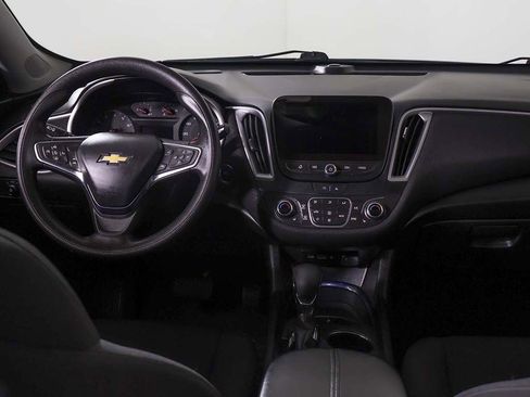 Used 2023 Chevrolet Malibu LT FWD image 30