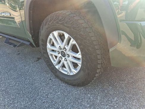 Used 2022 Toyota Tundra SR5 AWD/4WD image 7