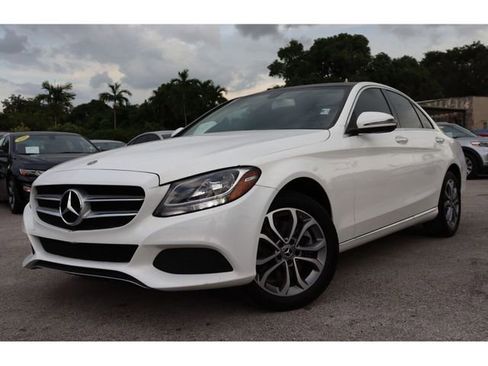 Used 2018 Mercedes-Benz C 300 4MATIC Sedan image 1