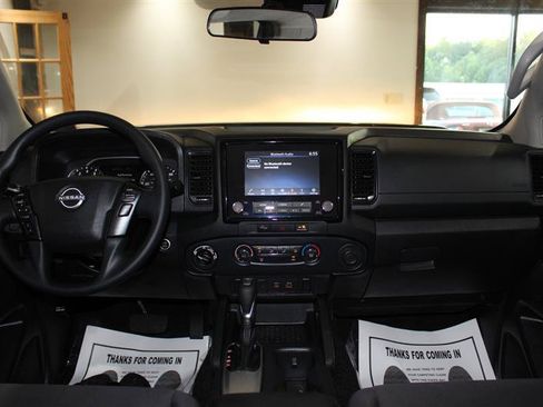 Used 2023 Nissan Frontier S AWD/4WD image 13