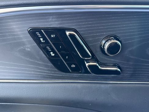 Used 2024 Cadillac Lyriq Sport RWD image 19