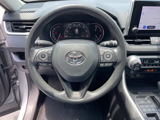 Used 2024 Toyota RAV4 XLE AWD/4WD image 8