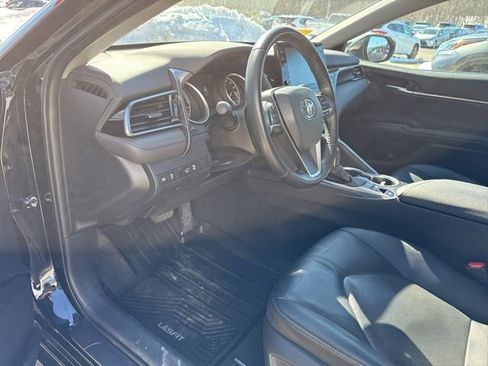 Used 2022 Toyota Camry XLE image 22