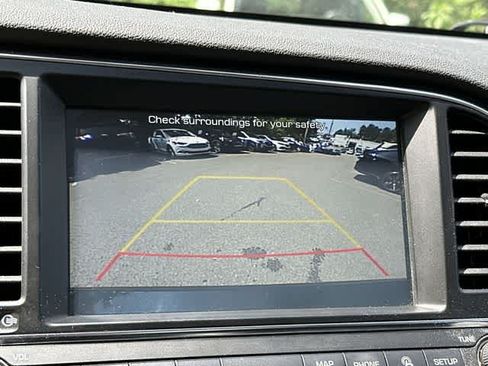 Used 2017 Hyundai Elantra Limited w/ Limited Tech Package 04 FWD image 14