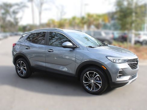 Used 2022 Buick Encore GX Select image 15