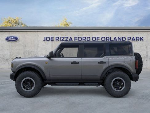 New 2026 Ford Bronco Badlands AWD/4WD image 3