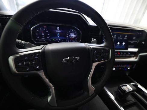 Used 2025 Chevrolet Silverado 1500 LT Trail Boss w/ LT Trail Boss Premium Package AWD/4WD image 20