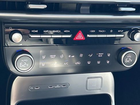 New 2026 Hyundai Ioniq 9 Calligraphy image 38