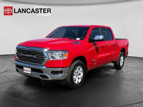 Used 2024 RAM 1500 Laramie AWD/4WD image 3